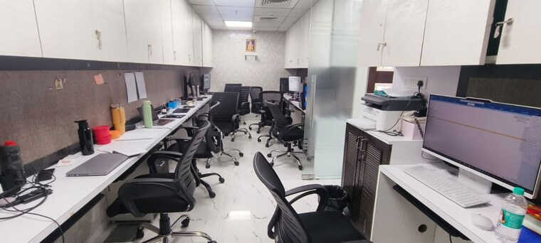 Team Area, omkar-the-summit-business-bay Commercial Office Space 650 Sq.Ft. In Andheri East Mumbai 10537795