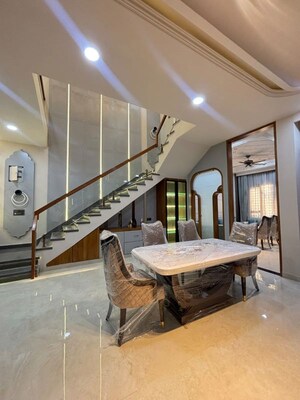  4 BHK Independent House at Nehru Nagar – for Sale