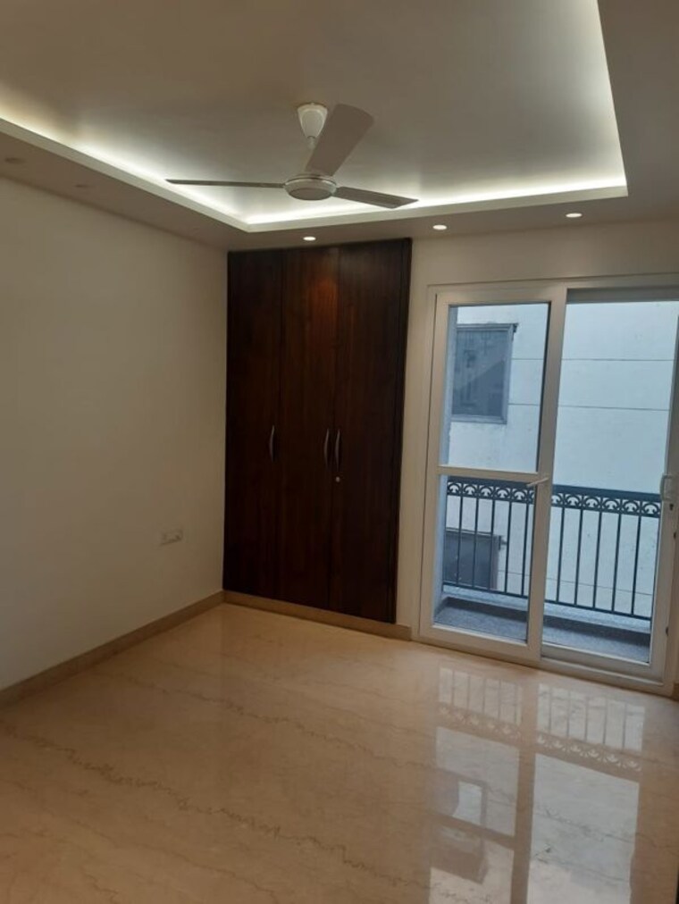 Room, lajpat nagar 4 3 Bedroom 1200 Sq.Ft. Builder Floor In Lajpat Nagar 4 Delhi 10537817