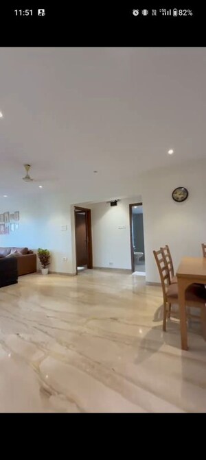 Room in 3 BHK Apartment at Bhoomi Tower Santacruz East, Santacruz East – for Rent