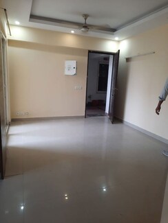 2.5 BHK + Study Room Apartment For Rent in Sethi Max Royale