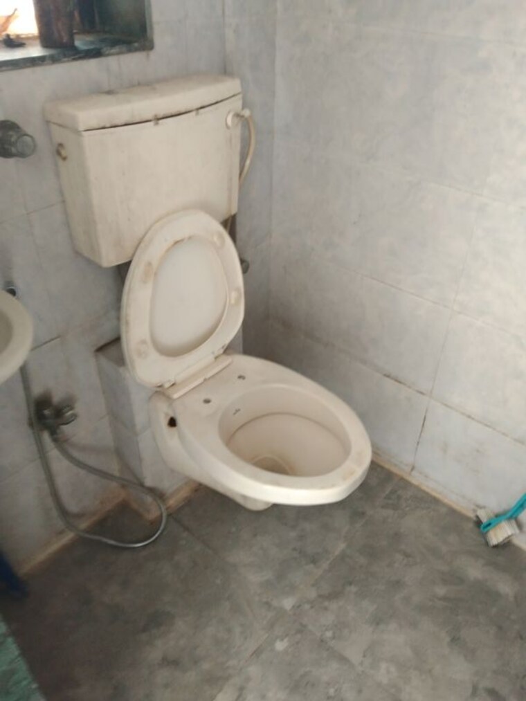 Bathroom, vjay-victory-heights 2 Bedroom 870 Sq.Ft. Apartment In Borivali West Mumbai 10537832