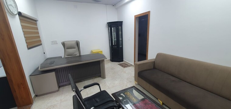Living Room, sector 2 Commercial Office Space 1800 Sq.Ft. In Sector 2 Noida 10537836