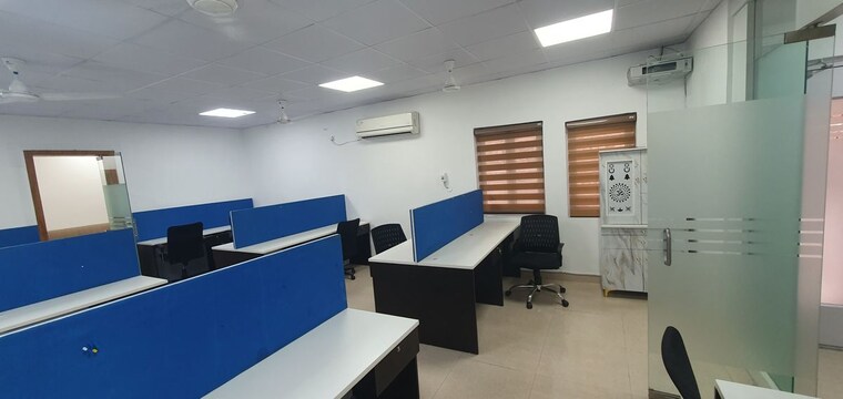 Team Area, sector 2 Commercial Office Space 1800 Sq.Ft. In Sector 2 Noida 10537836