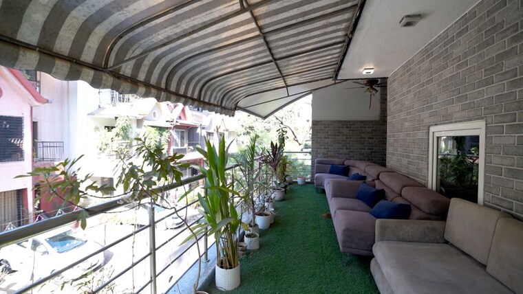 Balcony, hiranandani-gardens-eden-bungalows 3 Bedroom 1925 Sq.Ft. Apartment In Powai Mumbai 10535304