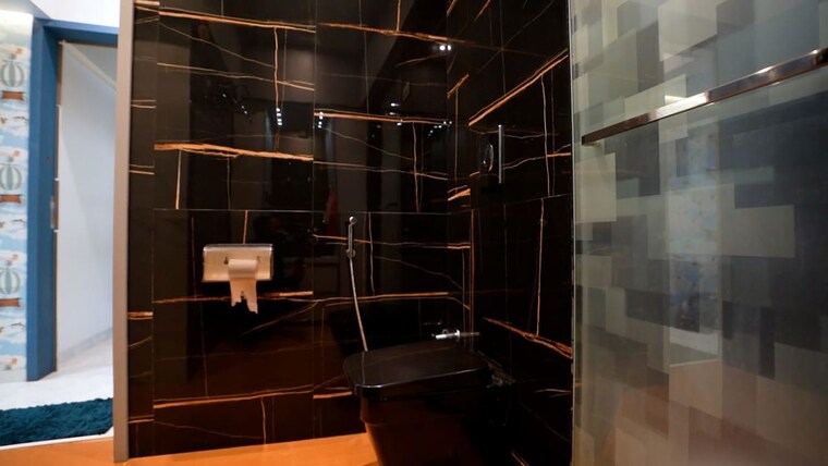 Washroom, hiranandani-gardens-eden-bungalows 3 Bedroom 1925 Sq.Ft. Apartment In Powai Mumbai 10535304