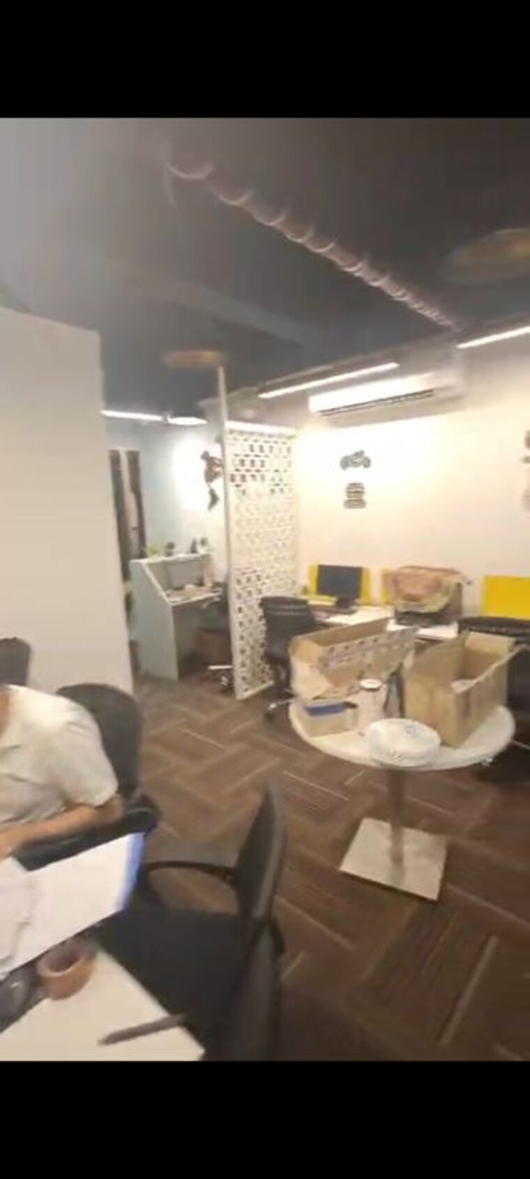 Living Room, bestfield Commercial Office Space 1000 Sq.Ft. In Netaji Subhash Place Delhi 10537841