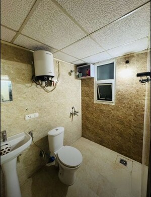 Bathroom in 3 BHK Apartment at Hazratganj – for Rent