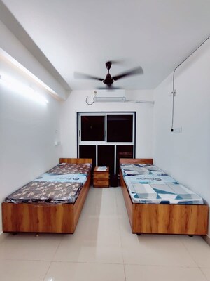 Bedroom in  Pg at Worli – for Rent