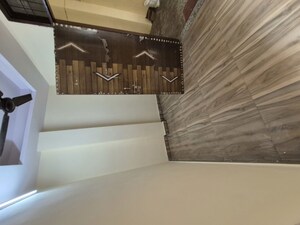 Room in 2.5 BHK Builder Floor at Mayur Vihar – for Rent