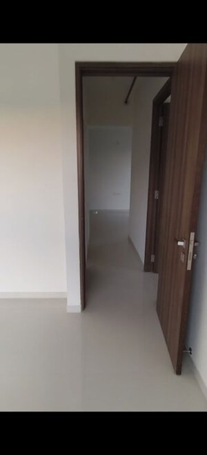 Room in 2 BHK Apartment at Runwal Sanctuary, Mulund West – for Sale