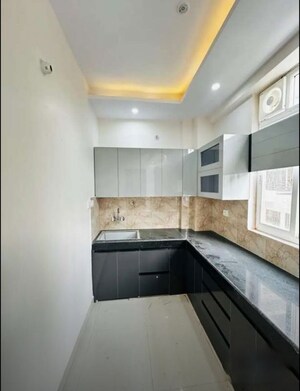 Kitchen in 3 BHK Apartment at Experion Capital, Gomti Nagar – for Rent