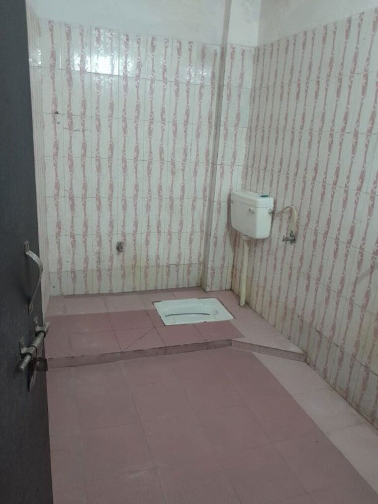 Bathroom, chinhat 2 Bedroom 1100 Sq.Ft. Independent House In Chinhat Lucknow 10537864