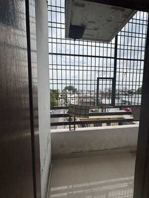 Balcony in 2 BHK Apartment at Husainganj – for Rent