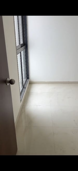 Room in 2 BHK Apartment at Runwal Eirene, Balkum Pada – for Sale