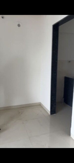 Room in 2 BHK Apartment at Runwal Eirene, Balkum Pada – for Sale