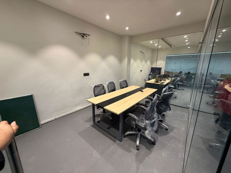 Team Area, sector 63 Commercial Office Space 2000 Sq.Ft. In Sector 63 Noida 10537885