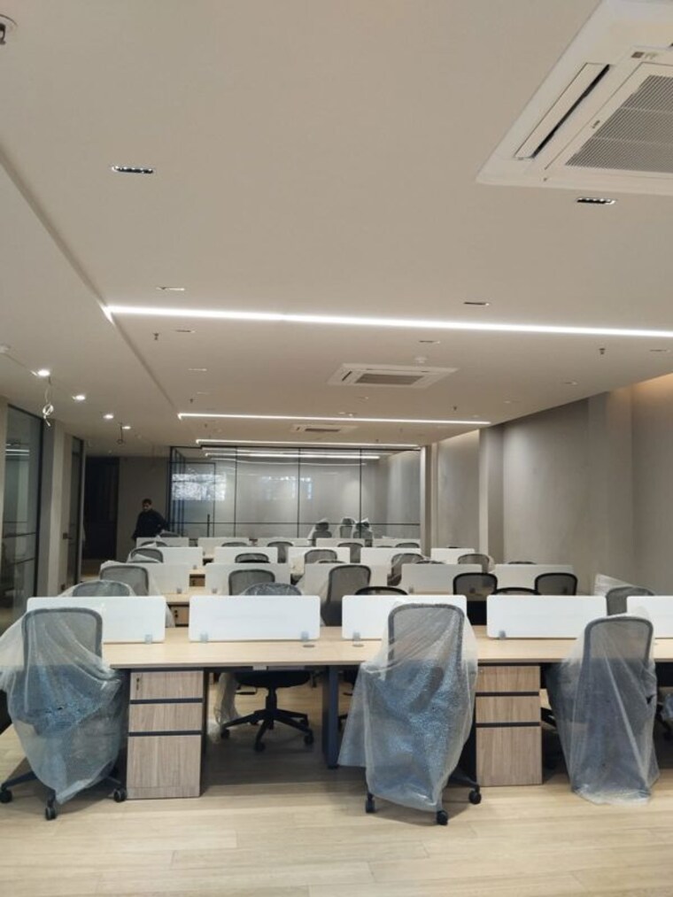 Team Area, sector 63 Commercial Office Space 2000 Sq.Ft. In Sector 63 Noida 10537885