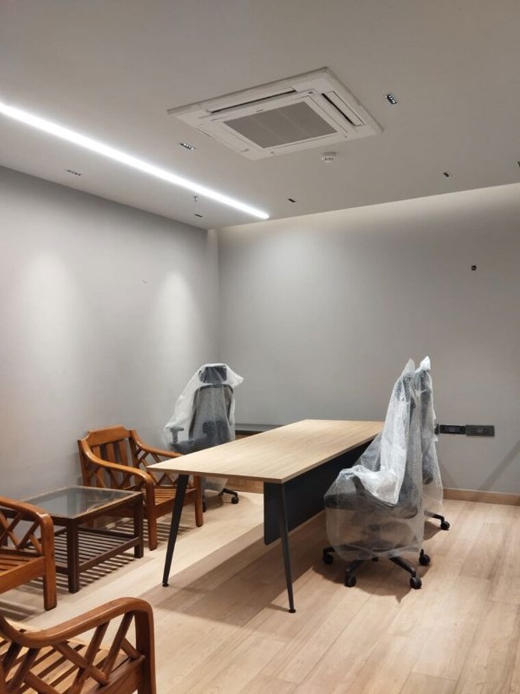 Team Area, sector 63 Commercial Office Space 2000 Sq.Ft. In Sector 63 Noida 10537885