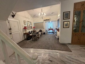 Hall in 4 BHK Penthouse at Shishira Apartment, Andheri West – for Rent