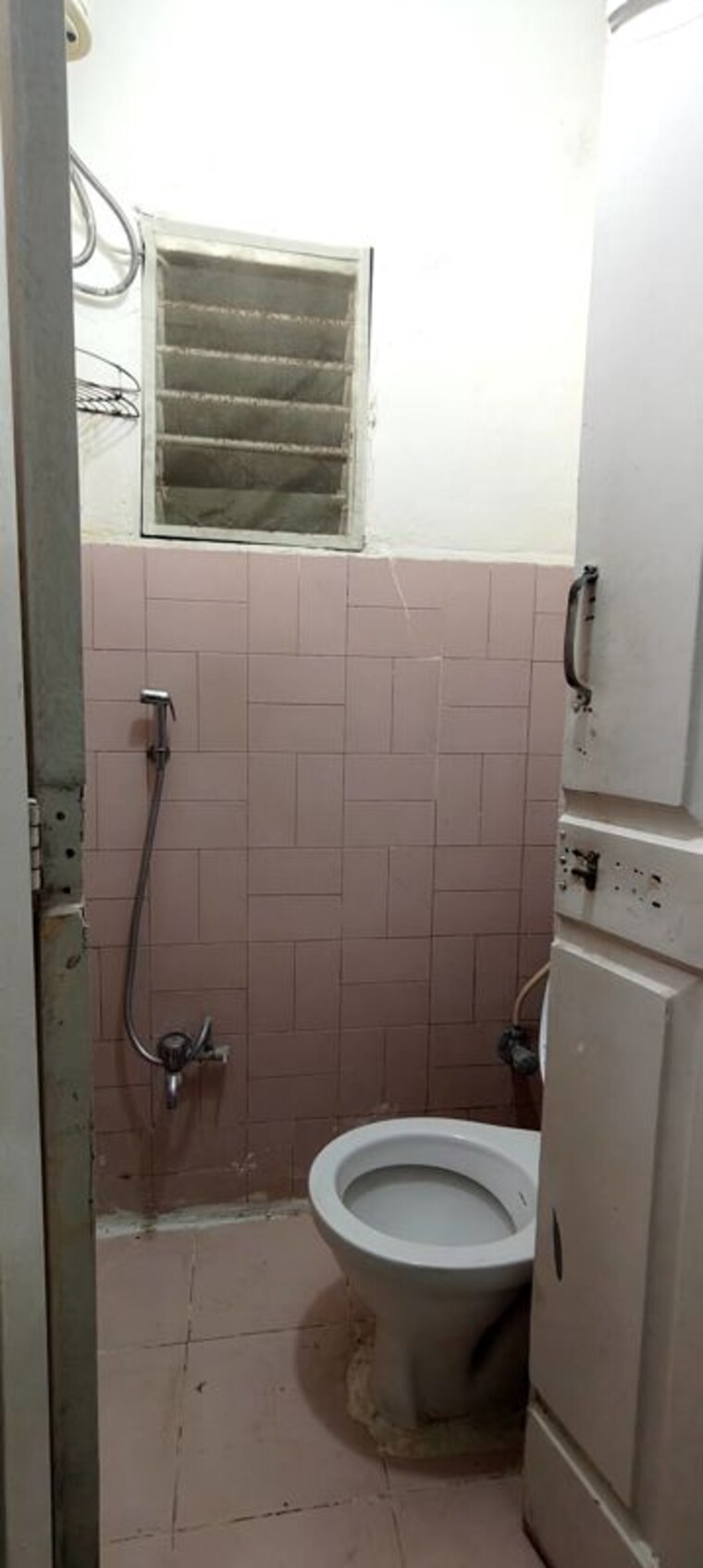 Bathroom, powai 1 Bedroom 650 Sq.Ft. Apartment In Powai Mumbai 10537929