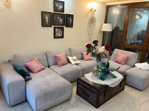 Living Room in 3 BHK Builder Floor at Greater Kailash ii – for Rent