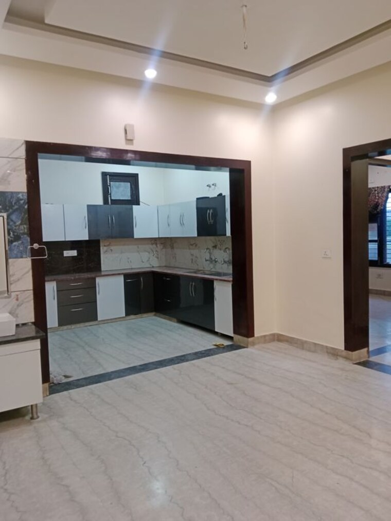 Room, sector 18 2.5 Bedroom 1952 Sq.Ft. Builder Floor In Sector 18 Panipat 10537935