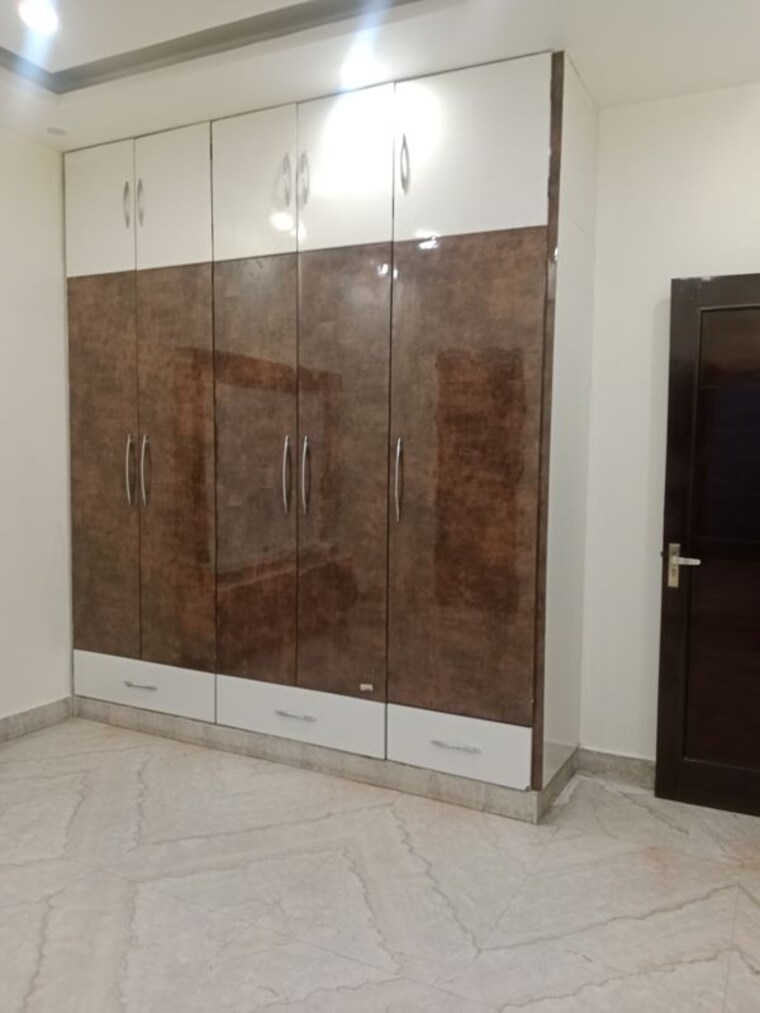 Room, sector 18 2.5 Bedroom 1952 Sq.Ft. Builder Floor In Sector 18 Panipat 10537935