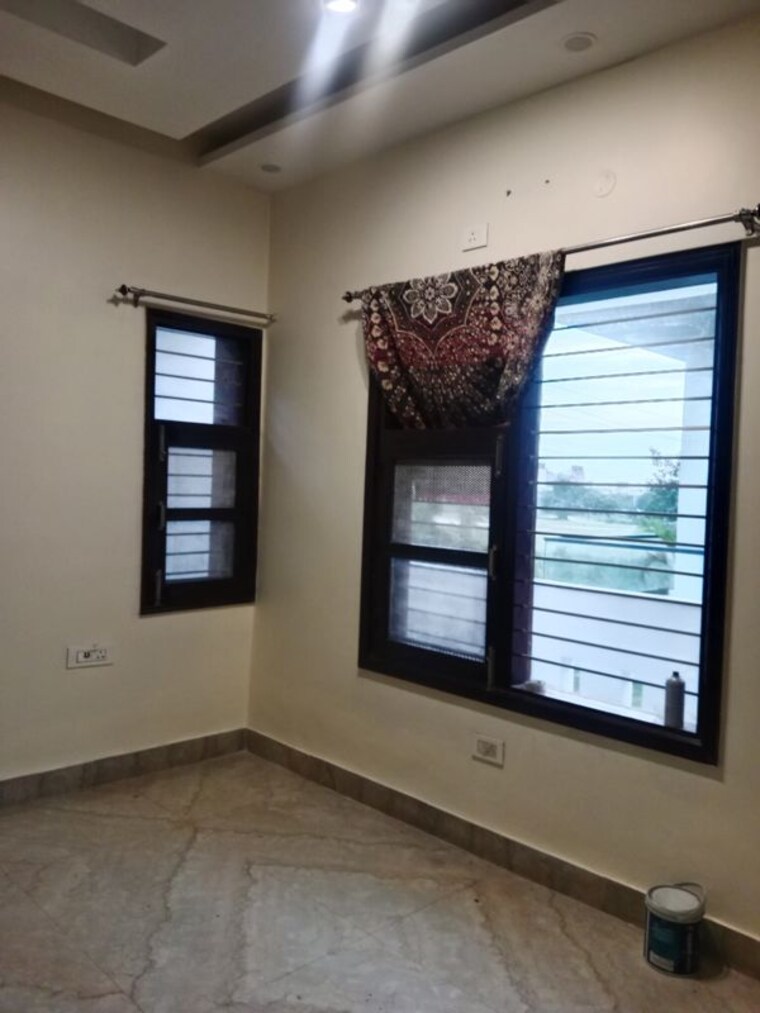 Room, sector 18 2.5 Bedroom 1952 Sq.Ft. Builder Floor In Sector 18 Panipat 10537935