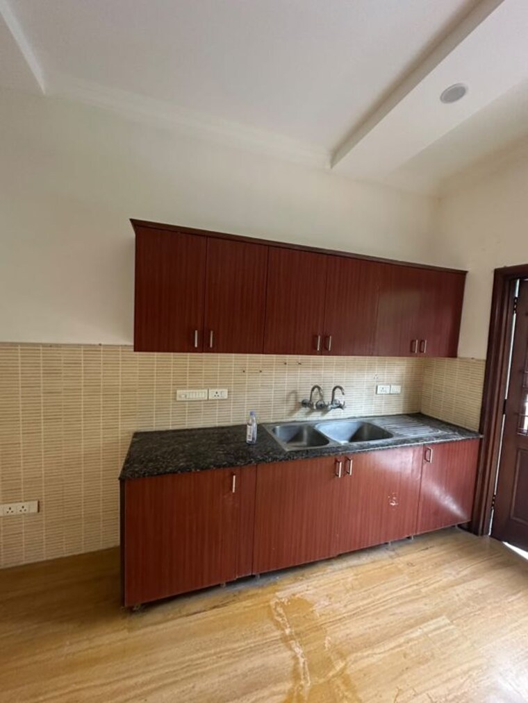 Kitchen, unitech-vista-villas 3.5 Bedroom 3200 Sq.Ft. Builder Floor In Sector 45 Gurgaon 10537952