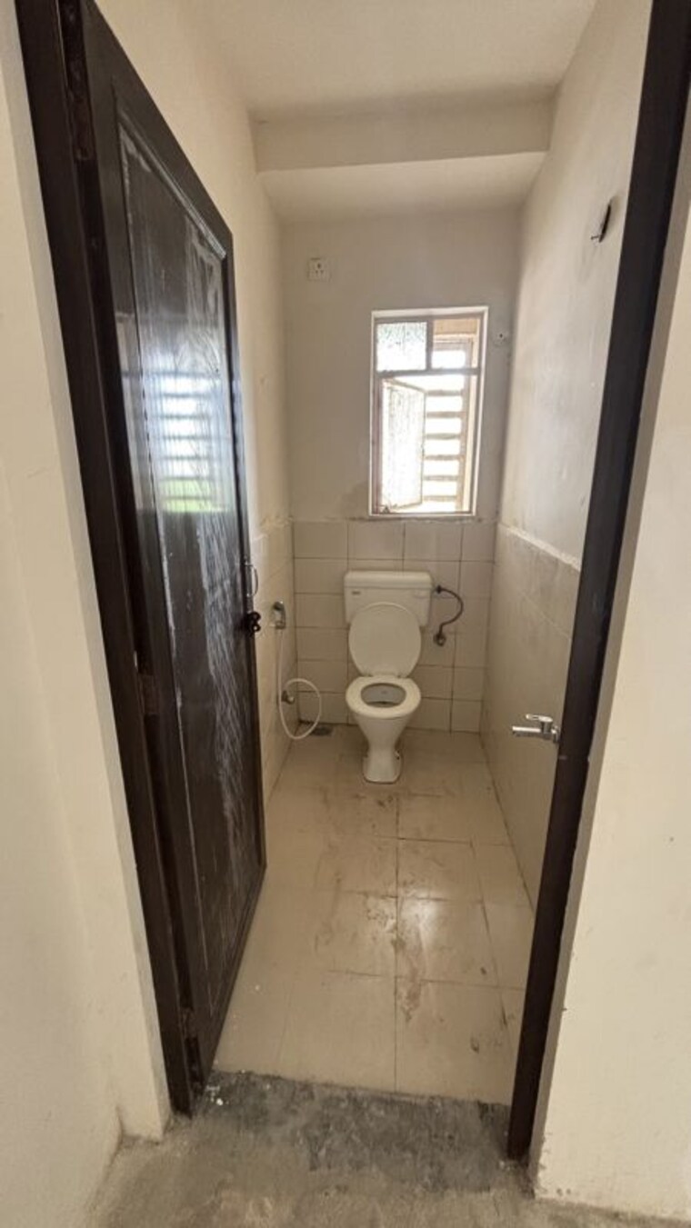 Bathroom, shapoorji-pallonji-joyville-gurgaon 1 RK 273 Sq.Ft. Apartment In Sector 102 Gurgaon 10537958