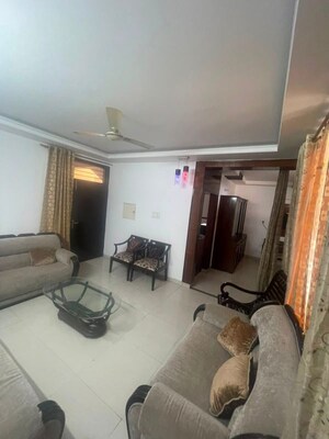 Living Room in 3 BHK Apartment at Sector 20 – for Rent