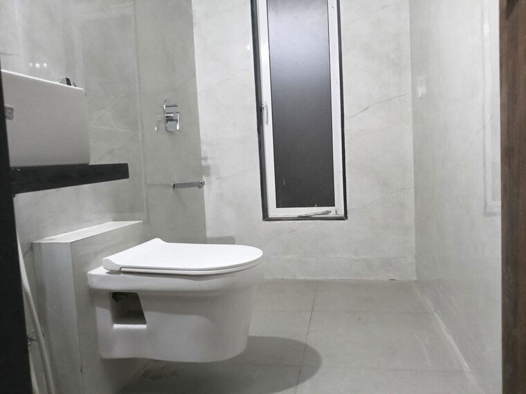 Bathroom, diamond-garden 2 Bedroom 1000 Sq.Ft. Apartment In Chembur Mumbai 10537989