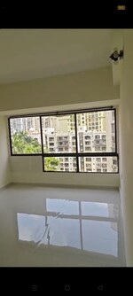 3 BHK 1600 Sq.Ft. Apartment in Express Apartment