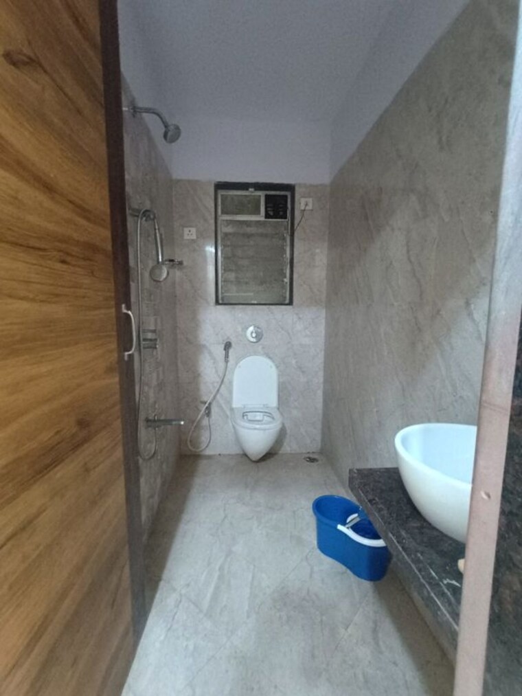 Bathroom, dr-babasaheb-ambedkar-nagar-chs-chembur 2 Bedroom 1100 Sq.Ft. Apartment In Chembur Mumbai 10537996