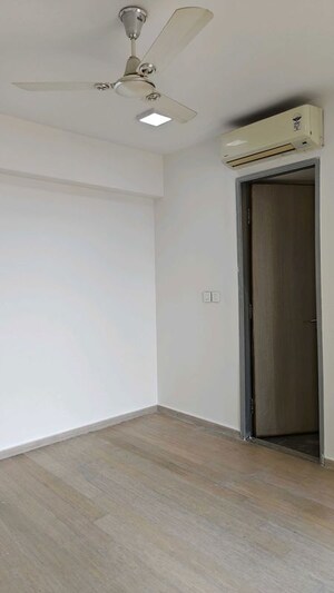 Room in 3 BHK Apartment at Lodha New Cuffe Parade, Wadala – for Sale