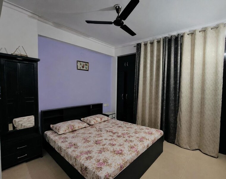 Bedroom, shree-energy-classic-residency 2 Bedroom 920 Sq.Ft. Apartment In Raj Nagar Extension Ghaziabad 10538032