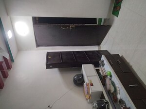Furnished Amenities in 1.5 BHK Apartment at Mhada Society, Sion East – for Sale