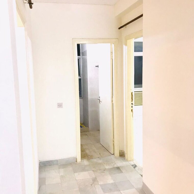Room, sector 21 2 Bedroom 1250 Sq.Ft. Builder Floor In Sector 21 Gurgaon 10538134