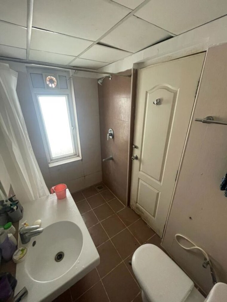 Bathroom, aparna-sarovar 3 Bedroom 1800 Sq.Ft. Apartment In Nallagandla Hyderabad 10538146