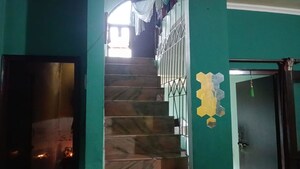 Staircase in 3 BHK Builder Floor at Sector 21 – for Rent