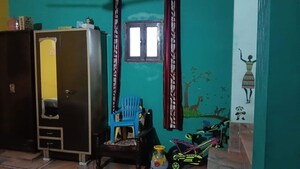Living Room in 3 BHK Builder Floor at Sector 21 – for Rent