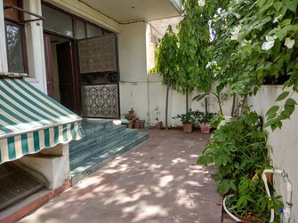 1.5 BHK + Prayer Room Villa For Rent in RWA Apartments Sector 37 in Sector 37, Noida