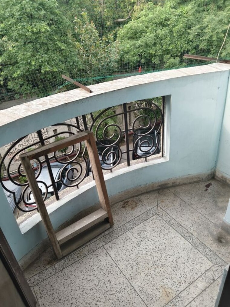 Balcony, purvanchal-panchahuli 2 Bedroom 750 Sq.Ft. Apartment In Sector 61 Noida 10538194