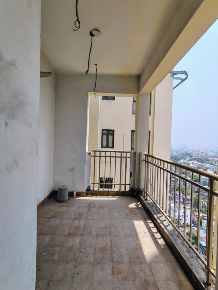 Balcony, fort-oasis 3.5 Bedroom 2977 Sq.Ft. Penthouse In Ballygunge Kolkata 10472495