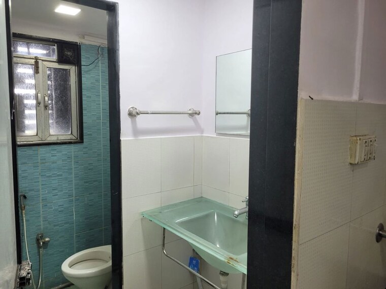 Bathroom, gajra-g-square-business-park Commercial Office Space 950 Sq.Ft. In Vashi Sector 30a Navi Mumbai 10538177