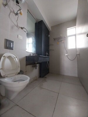 Bathroom in 3 BHK Builder Floor at Ansal Plaza Sector-23, Sector 23 – for Rent