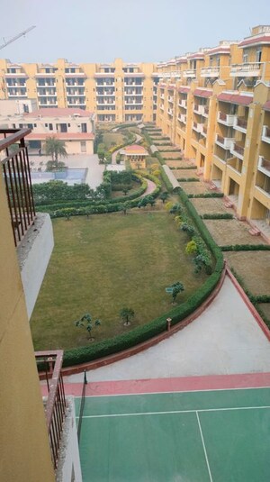 2 BHK Apartment – Exterior View View at Sector 33 - for Rent