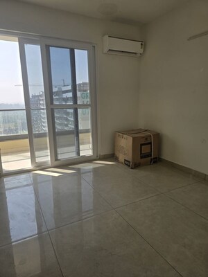 Room in 3 BHK Apartment at Maya Green Lotus Utsav, International Airport Road – for Sale