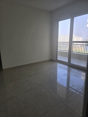 Room in 3 BHK Apartment at Maya Green Lotus Utsav, International Airport Road – for Sale